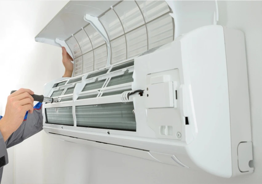 Manutenção preventiva de equipamento de climatização